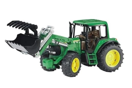 Traktor John Deere sa prednjim utovarivačem