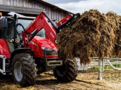 Traktor Massey Ferguson MF 5611