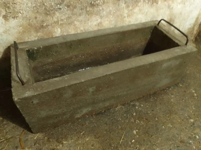 Betonska korita za svinje