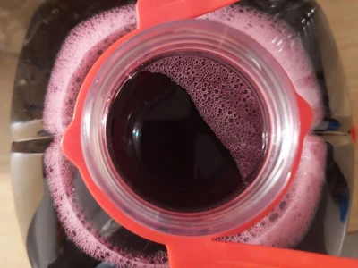 Domaće crveno vino