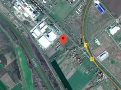Hitno prodajem građevinski plac od 92,5 ari u Zrenjaninu