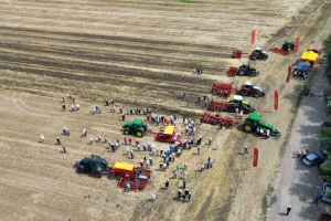 Prvi Vaderstad “Field Day”