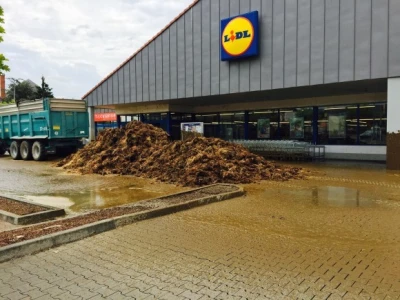 Francuski poljoprivrednici blokirali granicu sa Španijom i Nemačkom!