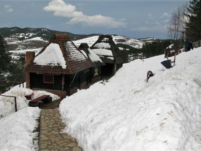 Bakića kolibe