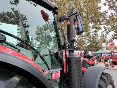 Bašak traktor 5120