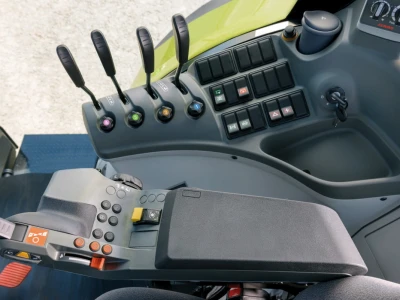 Claas Arion 630 traktor meseca