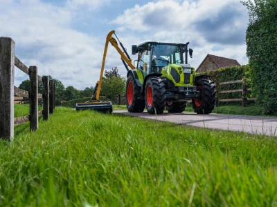 CLAAS predstavio AXOS 3