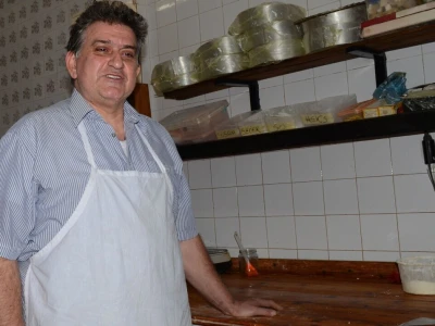 Dragomir Stojković, ekonomista iz Kragujevca je majstor za slavski kolač