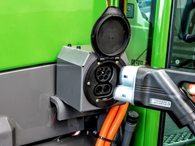 Električni Fendt traktor