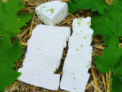 Ika farm u Nikincima bavi se proizvodnjom koza