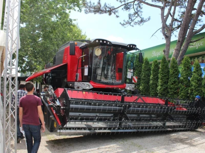 Austro Diesel kombajn