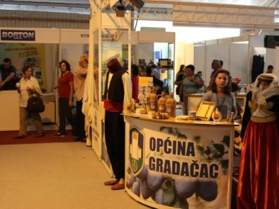 Štand Opštine Gradačac
