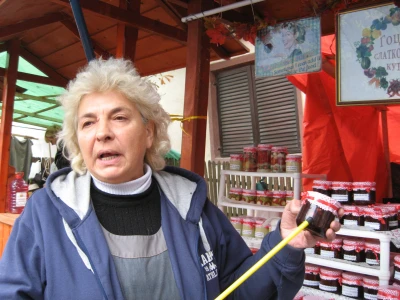Gordana kuva džem sa vinom