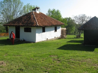 Etno dvorište