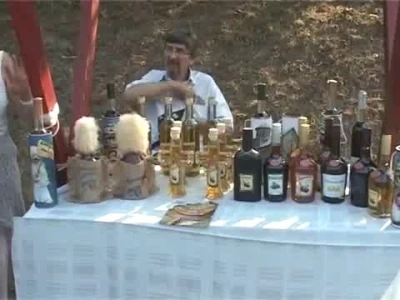 Izložba rakija- poljoprivredno gazdinstvo Lazić Miodrag iz Suvog Dola- Žagubica, Dani proje i sira Medveđica 2015