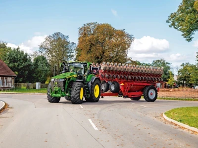 John Deere proširuje serije 8R i 8RX novim modelima velike snage