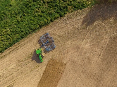 John Deere proširuje serije 8R i 8RX novim modelima velike snage