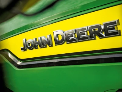 John Deere proširuje serije 8R i 8RX novim modelima velike snage