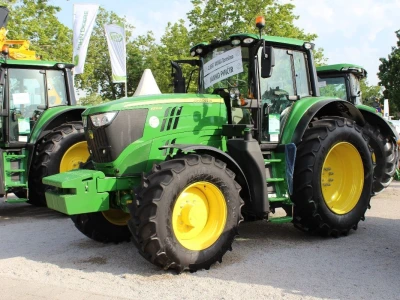 John Deere traktori na Novosadskom sajmu