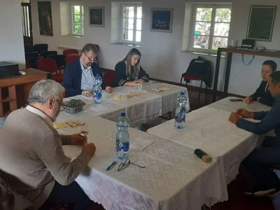 Kako se ocenjuje uzorak rakije u Topoli, foto: M. Lazarević