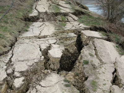 Kliziste usled pražnjenja jezera