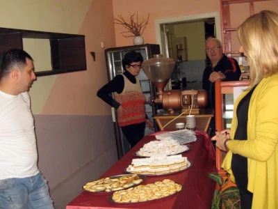 Kragujevac: Bivši osuđenici otvorili pekaru - mese burek i vanilice