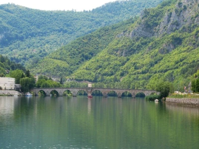 Krstarenje kroz kanjon reke Drine