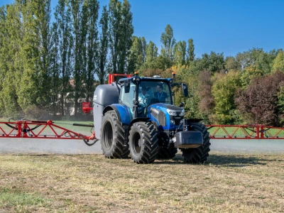 Landinijev 6-145RS u utrci za nagradu TotY 2027 u kategoriji višenamjenskih traktora "Utility“