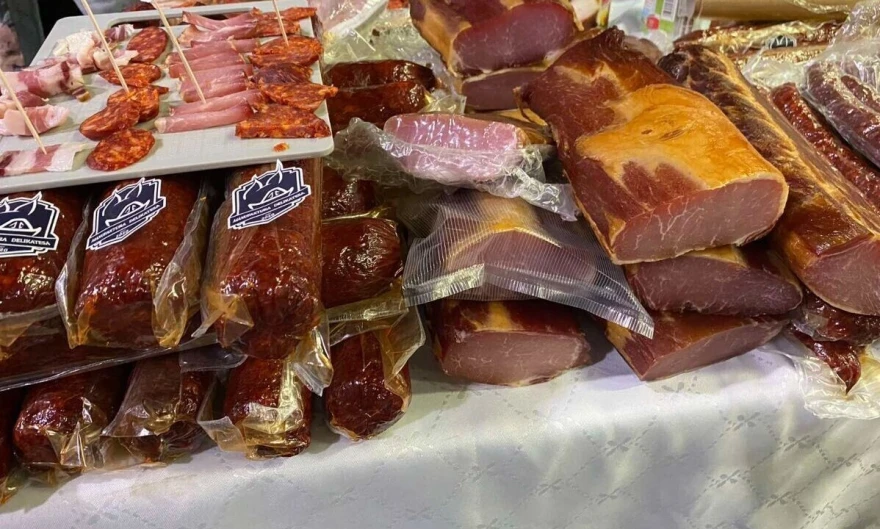 Suhomesnati proizvodi