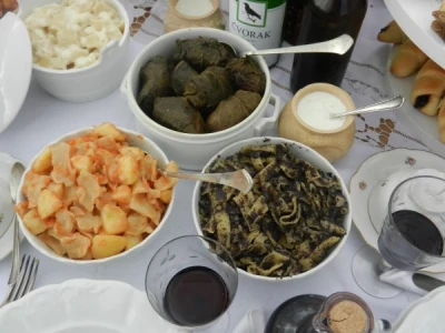 Nasuvo i sarmice