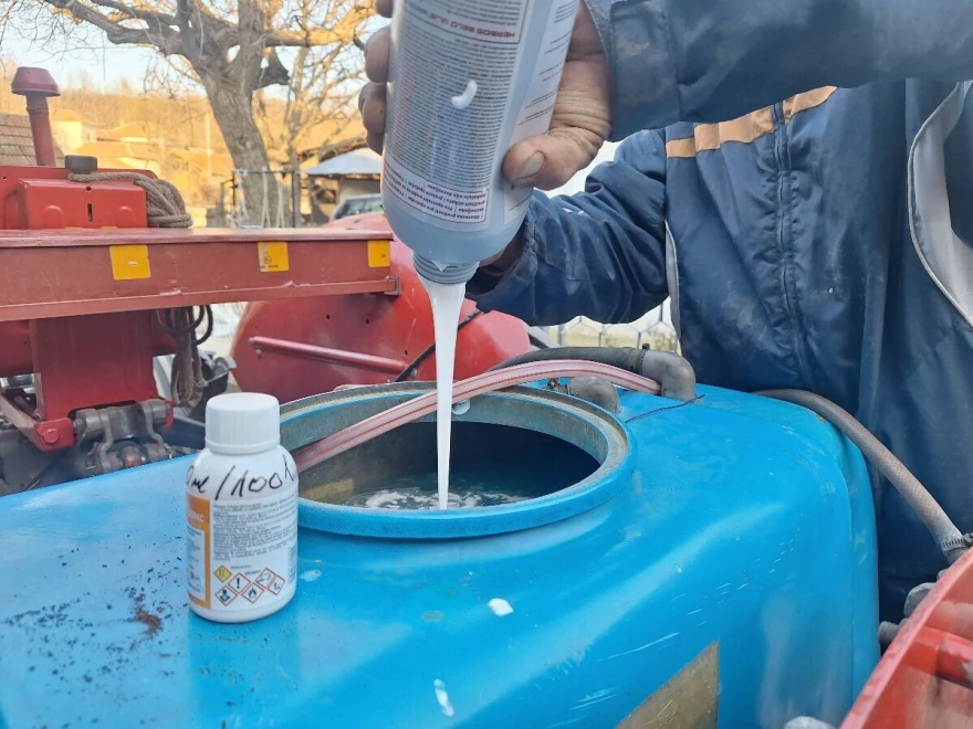sipanje preparata u atomizer