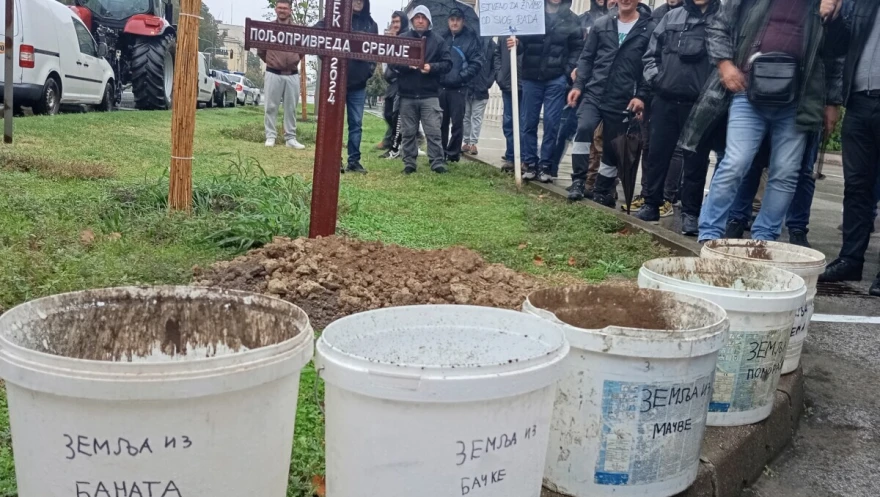 Skup poljoprivrednika u Novom Sadu