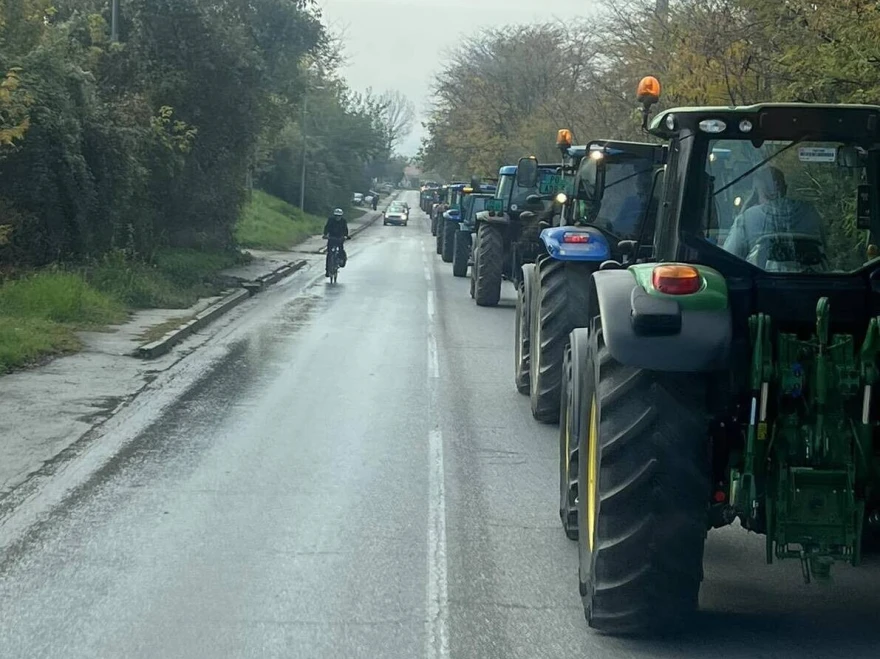 Traktori na putu