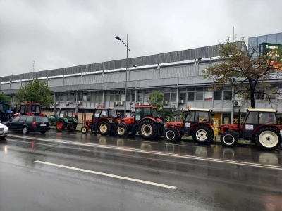 Protesti, maj 2023. (Sajam) - Kiša