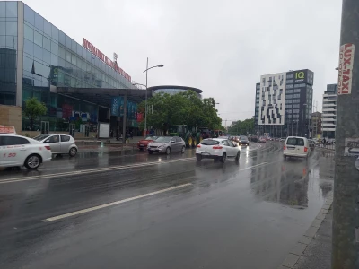 Protesti, maj 2023. (Sajam) - Kiša