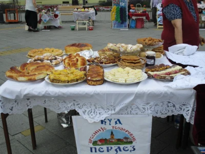 Slano-slatka trepza, Perlez