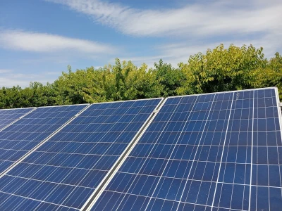 Solarni paneli - navodnjavanje trešanja