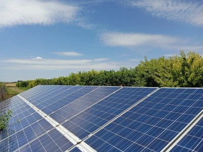 Solarni paneli - navodnjavanje trešanja