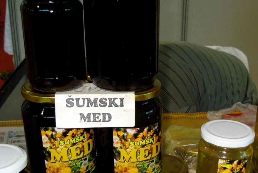 &Scaron;umski med