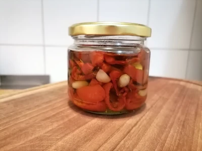 Sušeni paradajz sa belim lukom