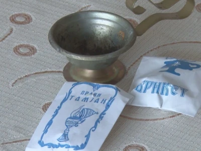 Sveža, žito, vino i kolač