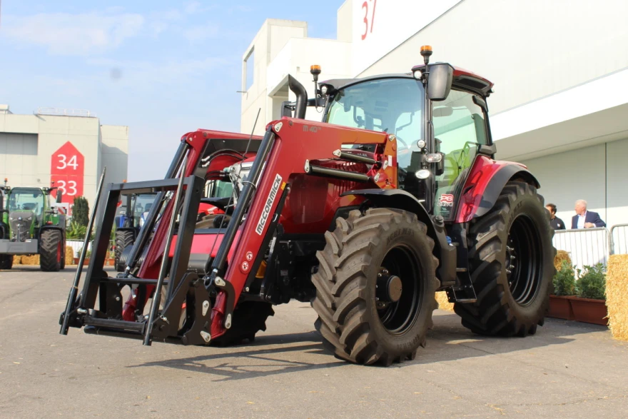 McCormick X6.414 P6-Drive najbolji vi&scaron;enamjenski traktor 