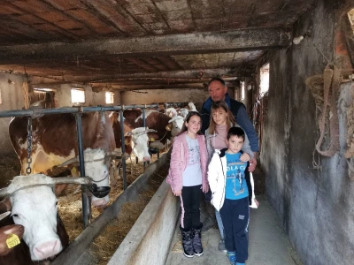 Traktori stari više od tri decenije, novi nisu pristupačni