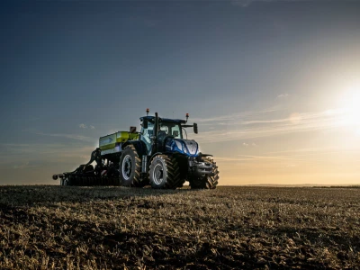 Tri TotY finalista New Hollanda