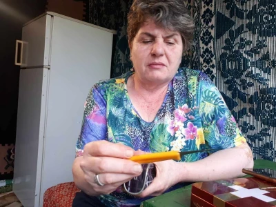 Učiteljica iz Svrljiga već 12 godina rezbari voće i povrće