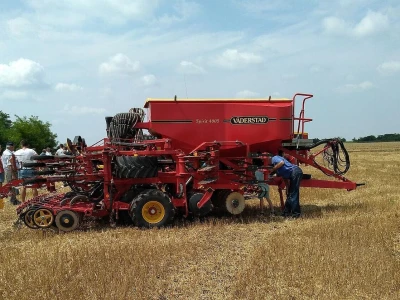 Vaderstad - prikaz mašina u radu Mađarska