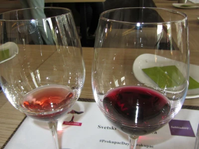 Roze i crveno vino od prokupca