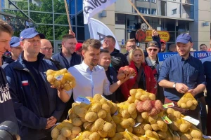 Rat zbog krompira: Poljski poljoprivrednici osnivaju političku stranku