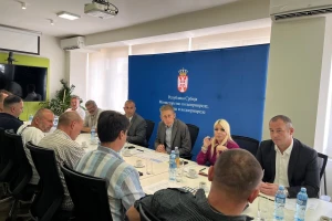 Poljoprivrednici se ipak sastaju sa Martinovićem, ali i Vučevićem i Anom Brnabić