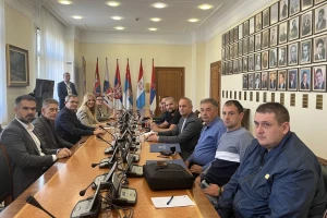 Ujedinjena udruženja poljoprivrednika i ministar Martinović potpisali sporazum. Šta tačno obuhvata?